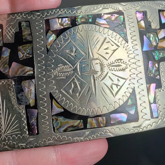 Silver and Mother of Pearl Handmade Belt Buckle - Picture 5 of 5